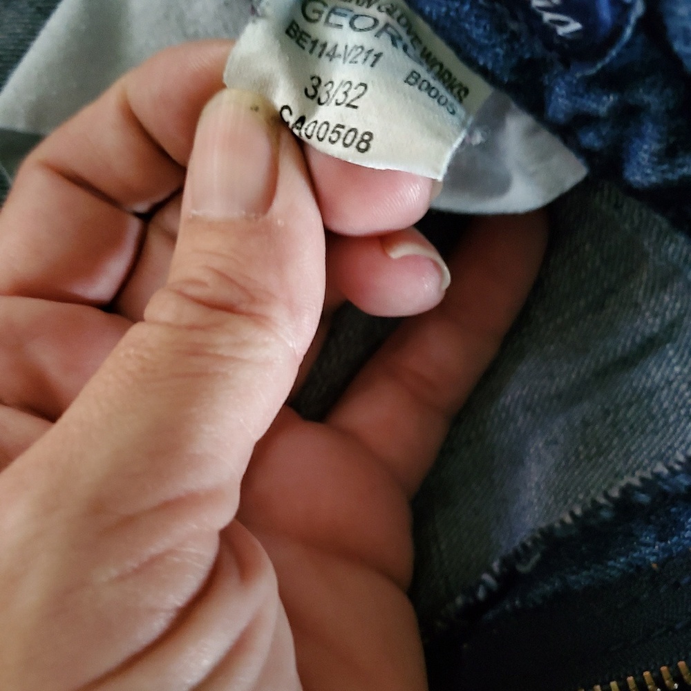 Jeans - Picture 2 of 3